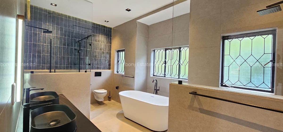 4 Bed Townhouse with En Suite in Karen - 9