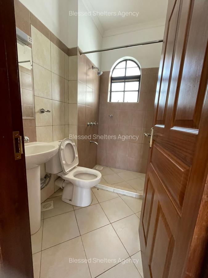 4 Bed Villa with En Suite in Kiambu Road - 20