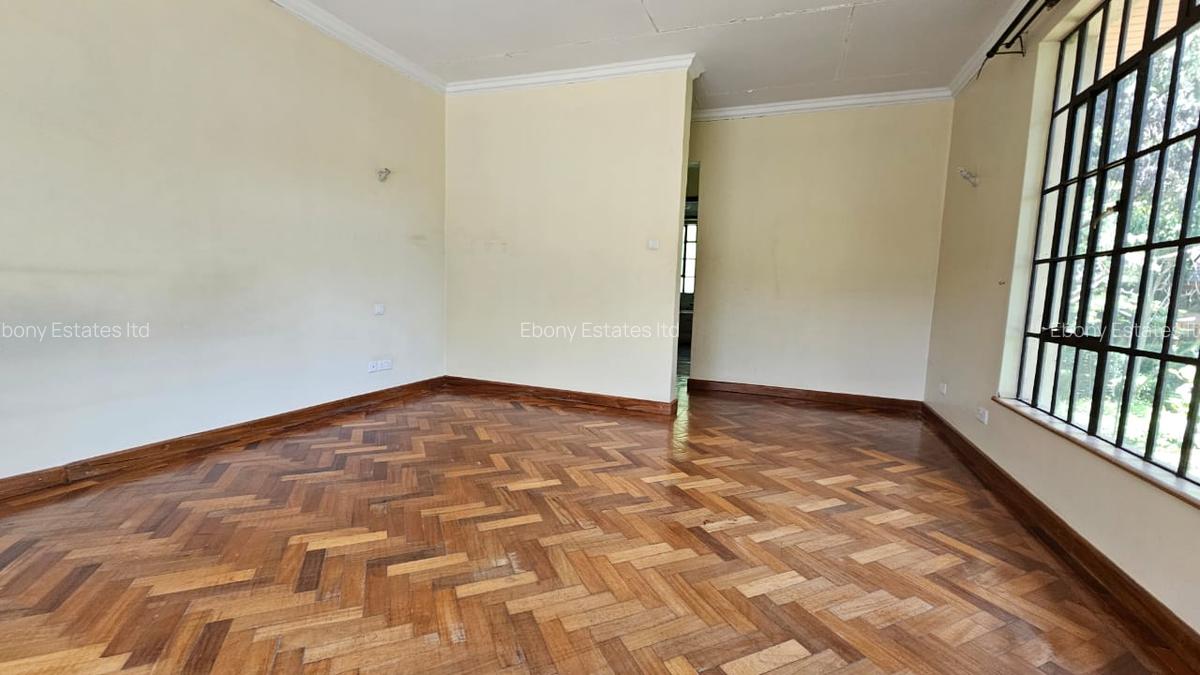 4 Bed Townhouse with En Suite in Karen - 14