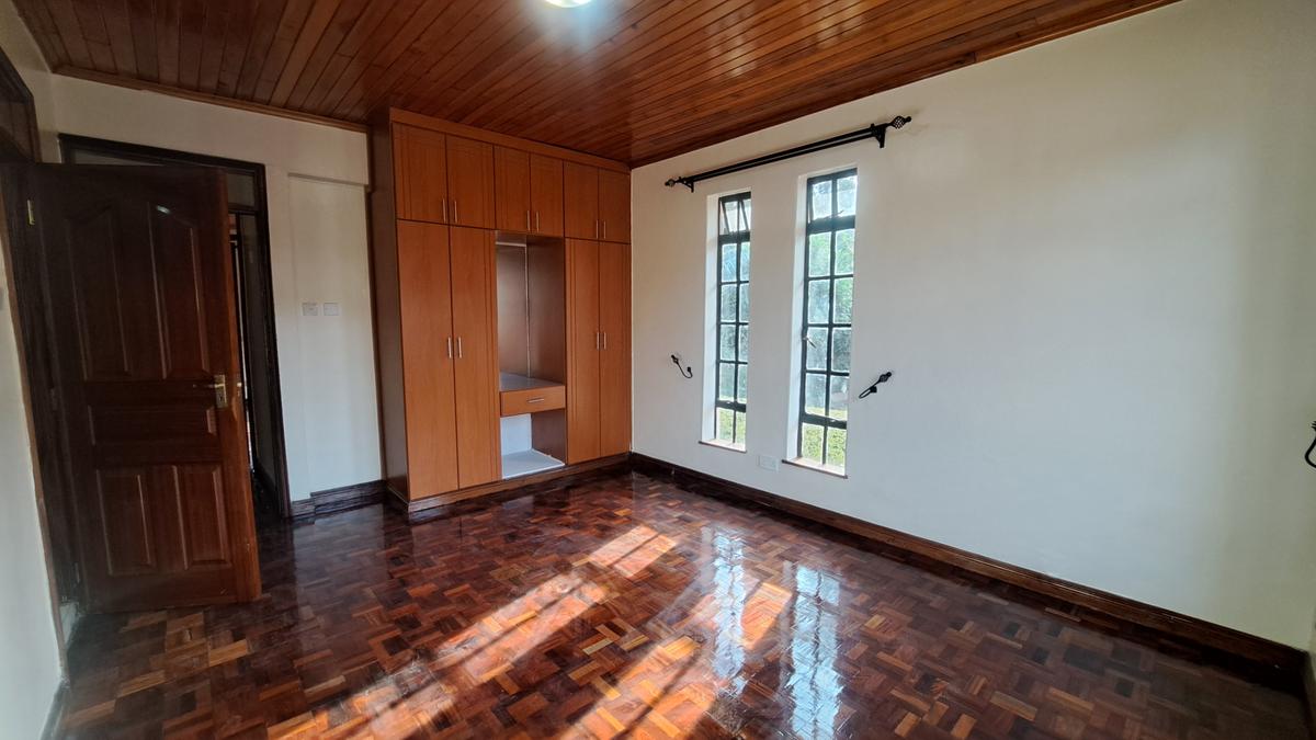 5 Bed Townhouse with En Suite at Chalbi Drive - 13