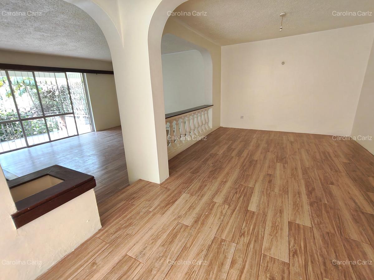 5 Bed Townhouse with En Suite at Peponi Road - 6