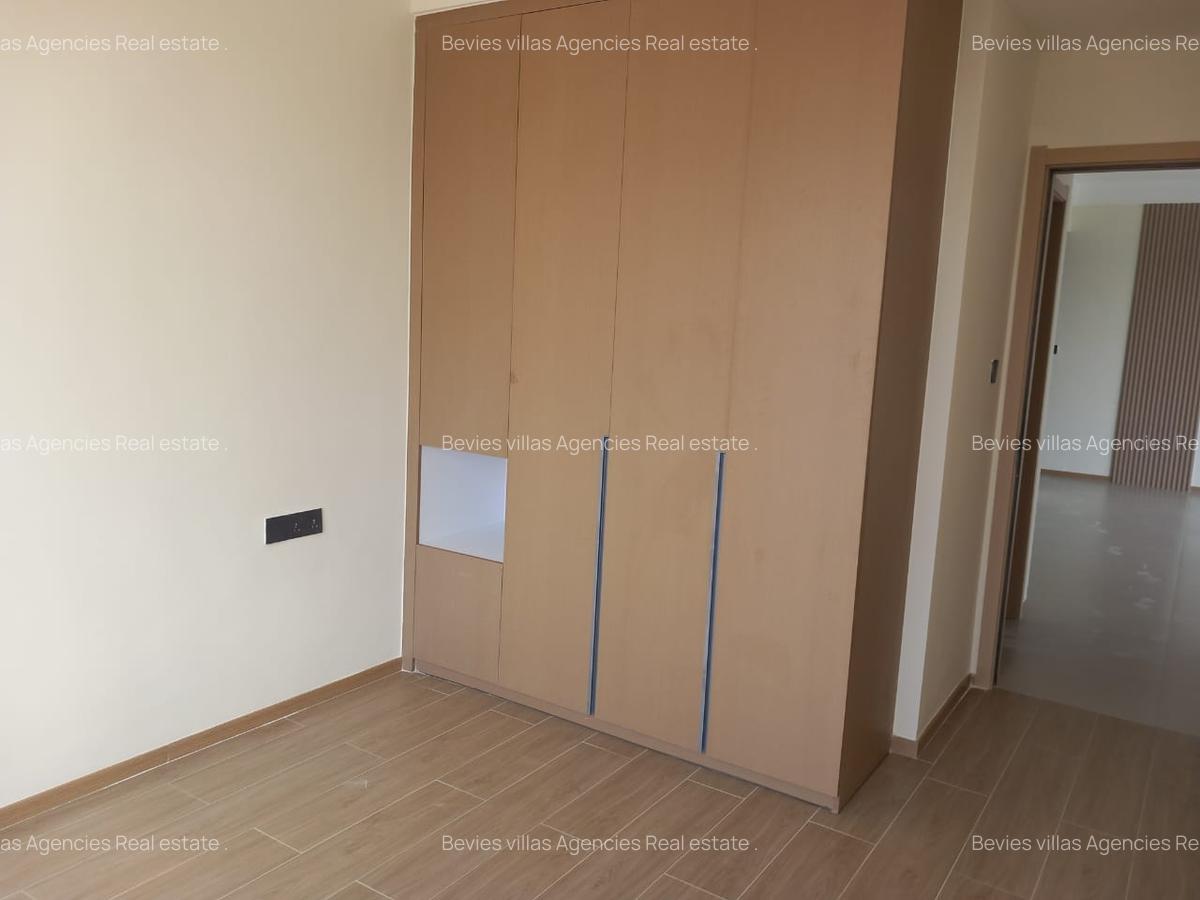 1 Bed Apartment with Swimming Pool in Riverside - 10