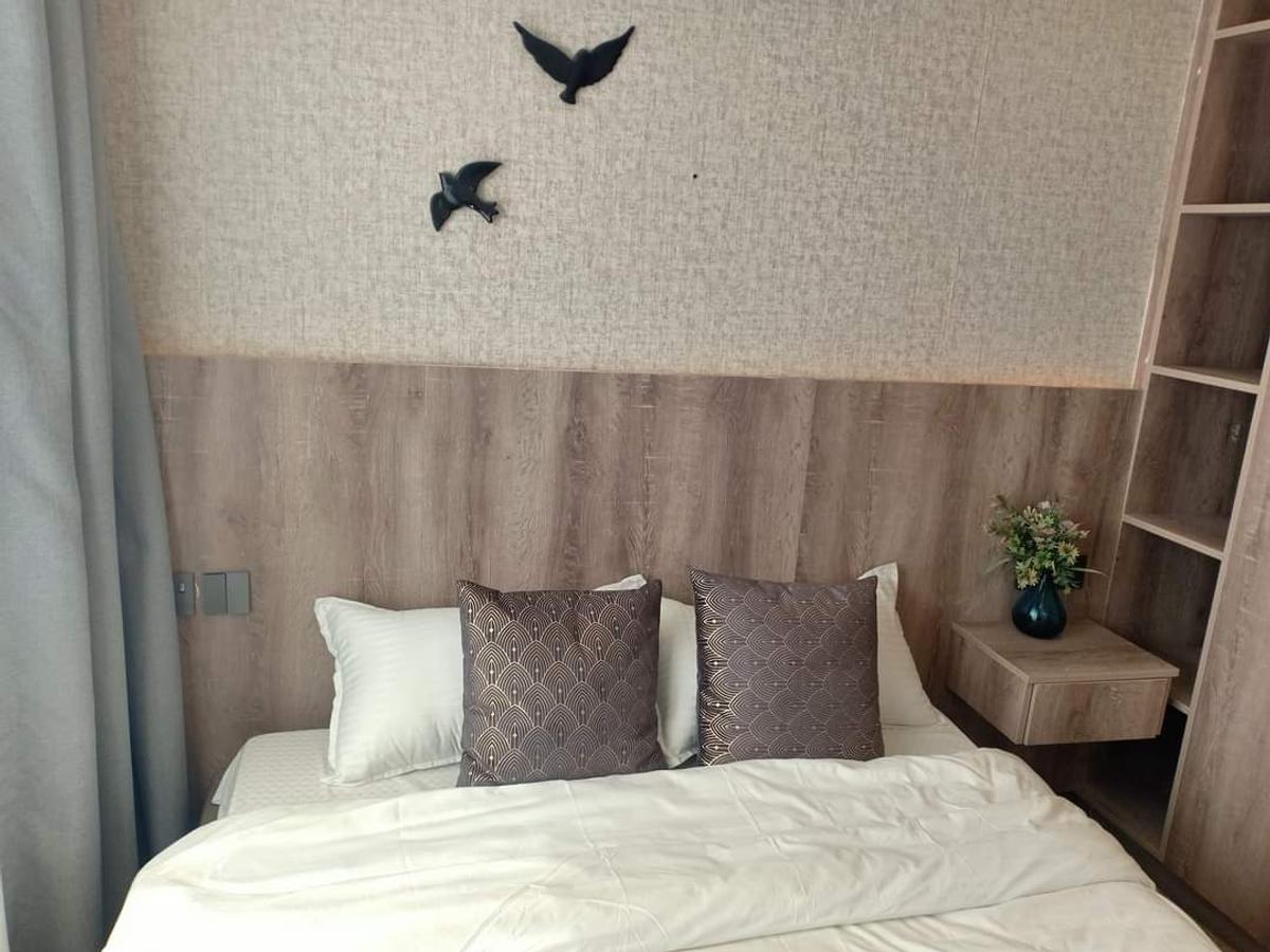 Serviced 1 Bed Apartment with En Suite at George Padmore - 10