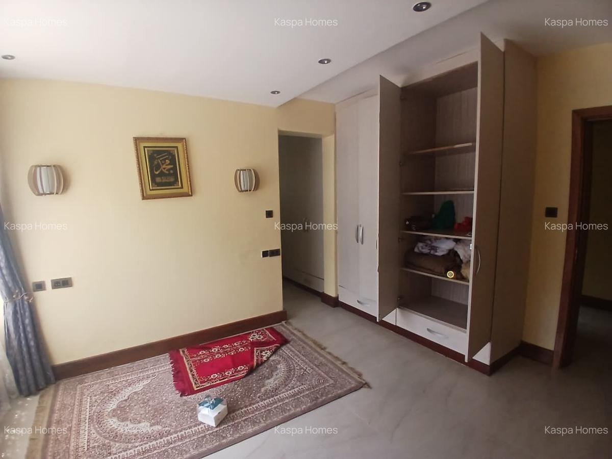 4 Bed House with En Suite in Karen - 18