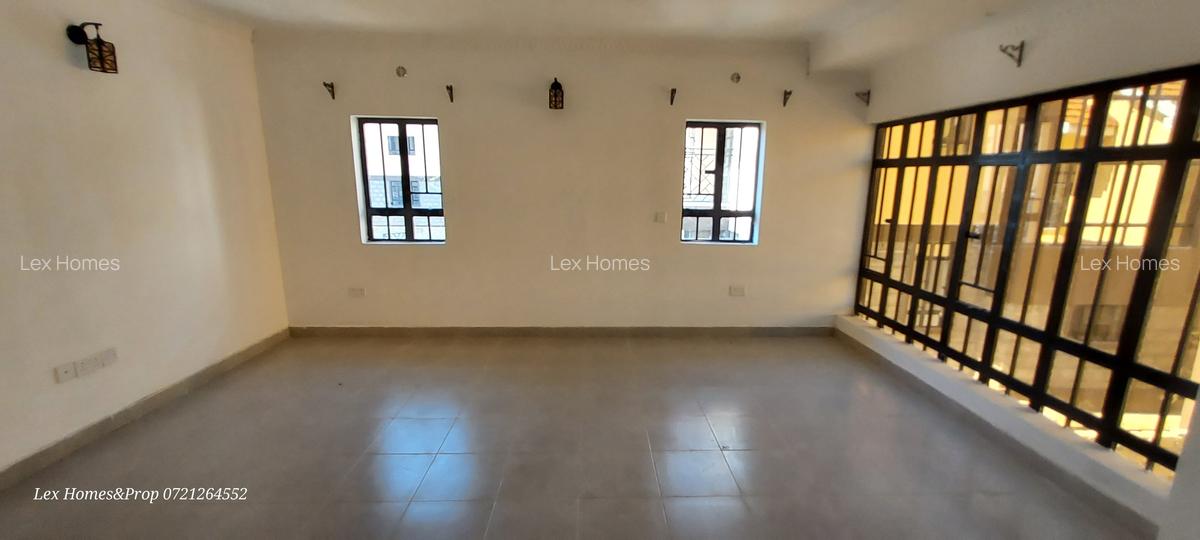 4 Bed House with En Suite at Rimpa - 17