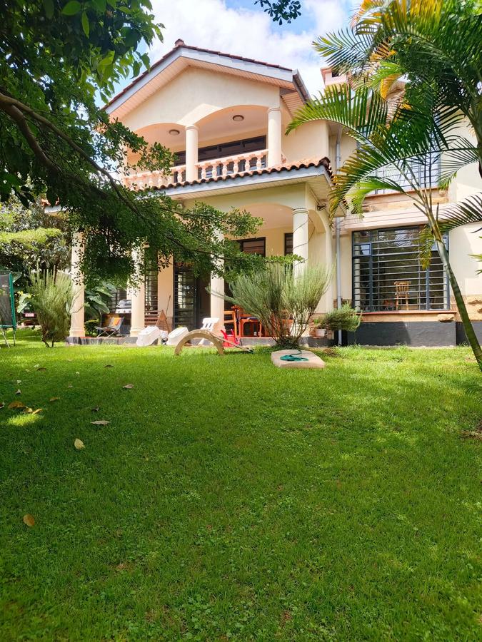 4 Bed House with Swimming Pool in Rosslyn - 5