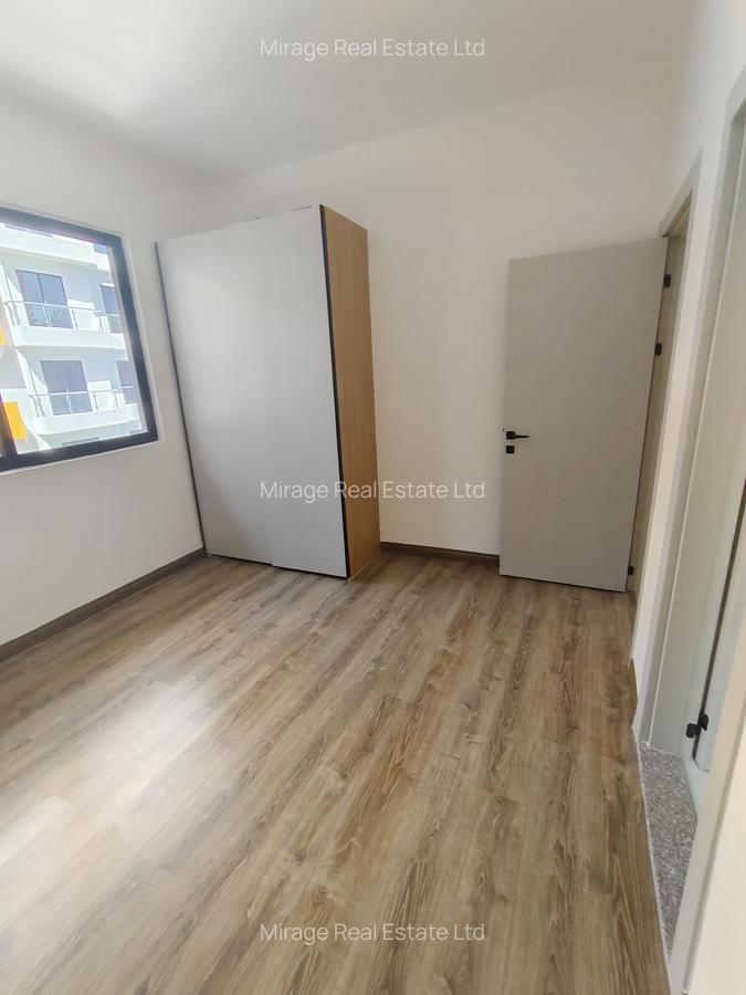 1 Bed Apartment with Swimming Pool in Kilimani - 10