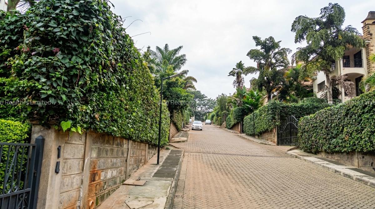 4 Bed Townhouse with En Suite at Shanzu Road - 18