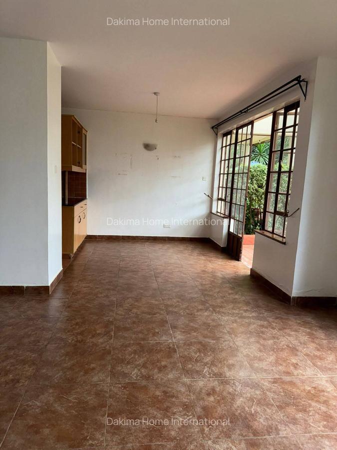 2 Bed Apartment with En Suite in Rhapta Road - 3