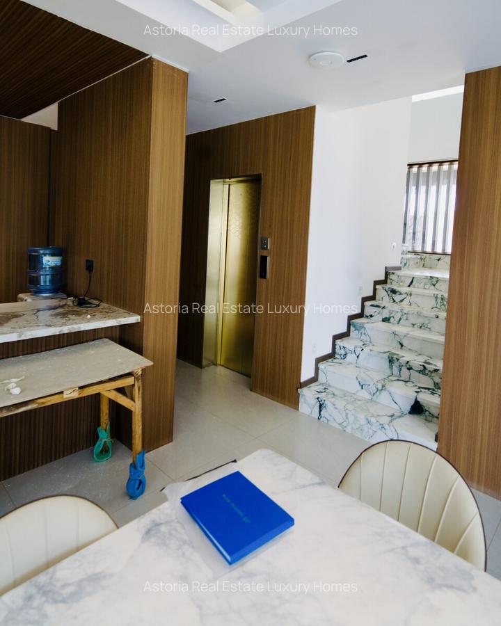 5 Bed Villa with En Suite at 2026-378 5 Bed - 13