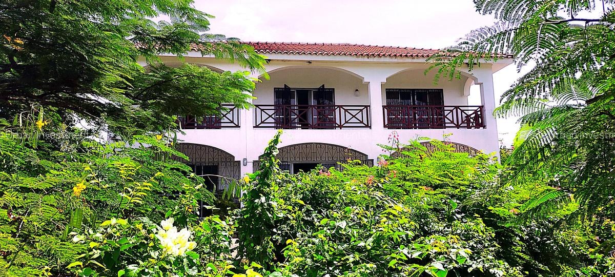 4 Bed House with En Suite at Kuruwitu Beach - 15