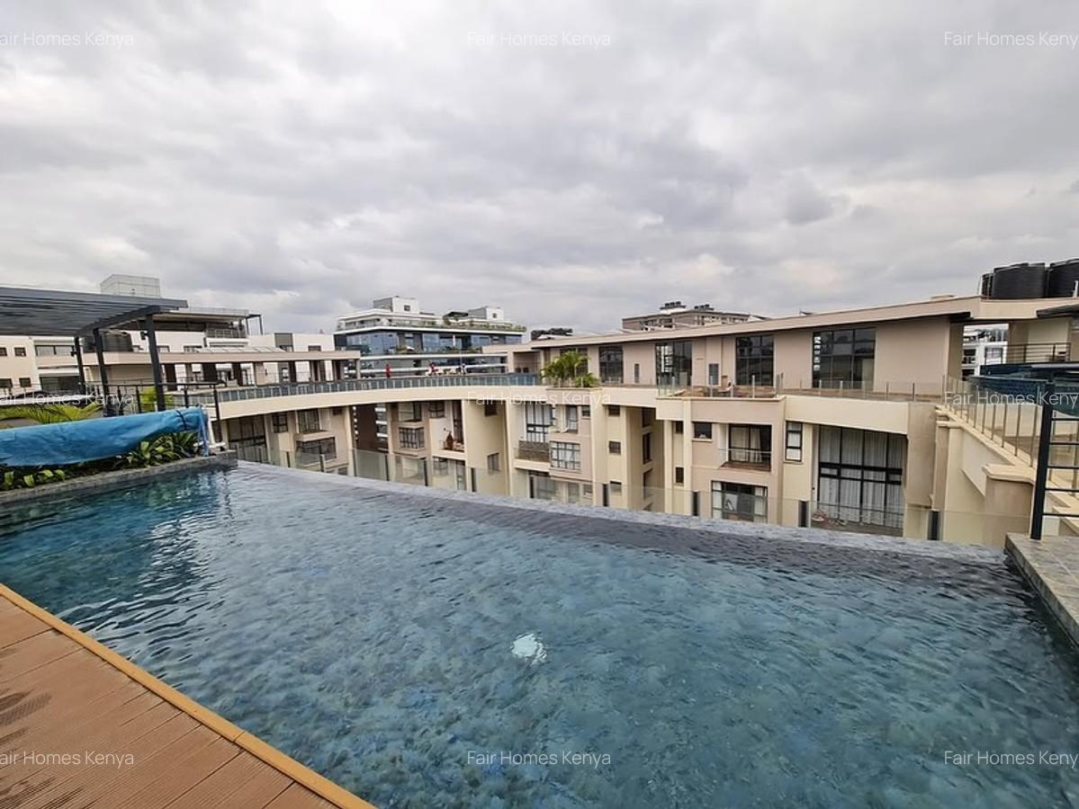 4 Bed Apartment with En Suite at Riverside Drive - 3
