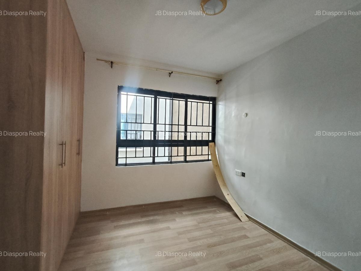 4 Bed Apartment with En Suite at 5Th Parklands Avenue - 6