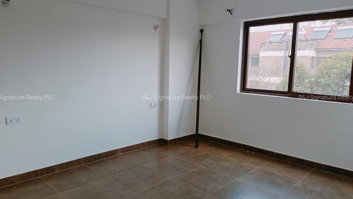 2 Bed Apartment with En Suite in Westlands Area - 4