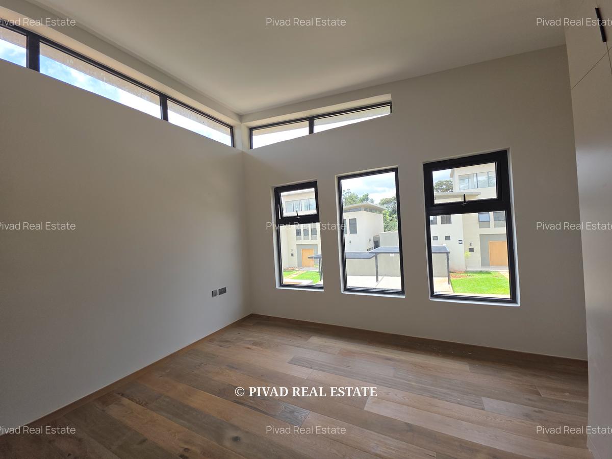 5 Bed House with Garden in Runda - 6