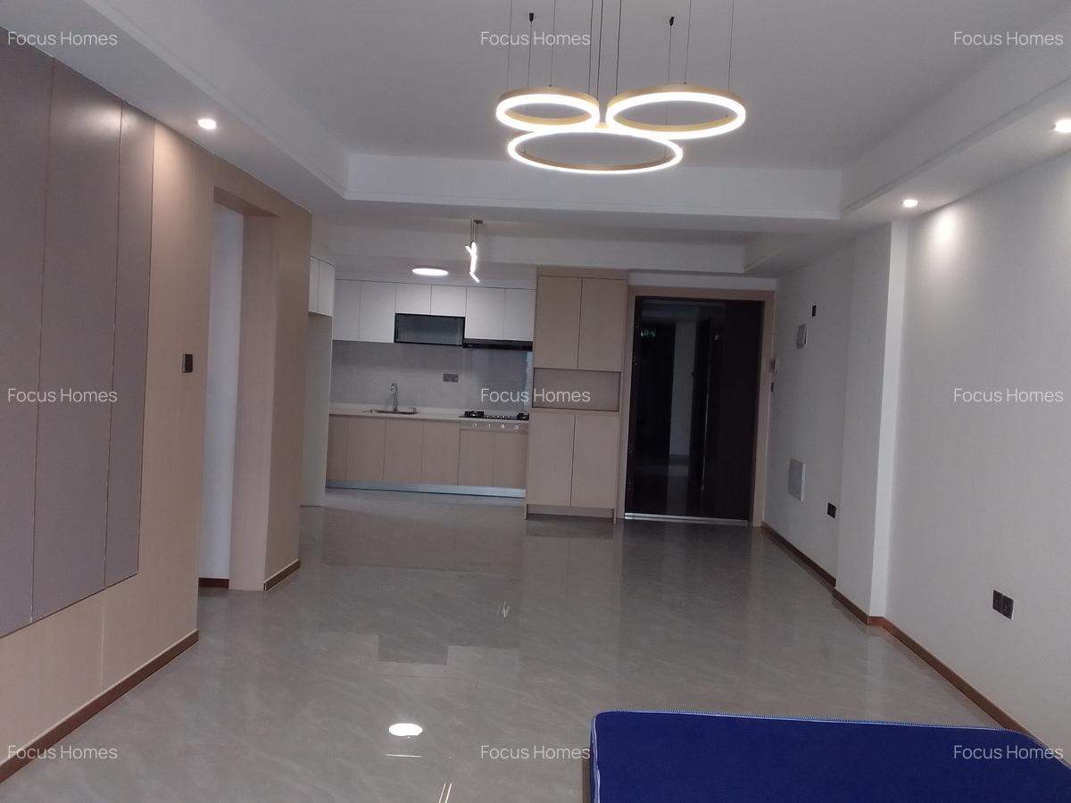 3 Bed Apartment with En Suite in Riverside - 10