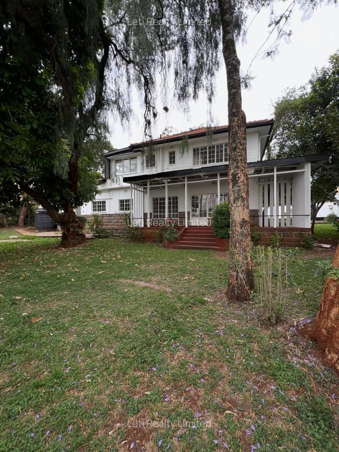 3 Bed Townhouse with En Suite in Lavington - 1