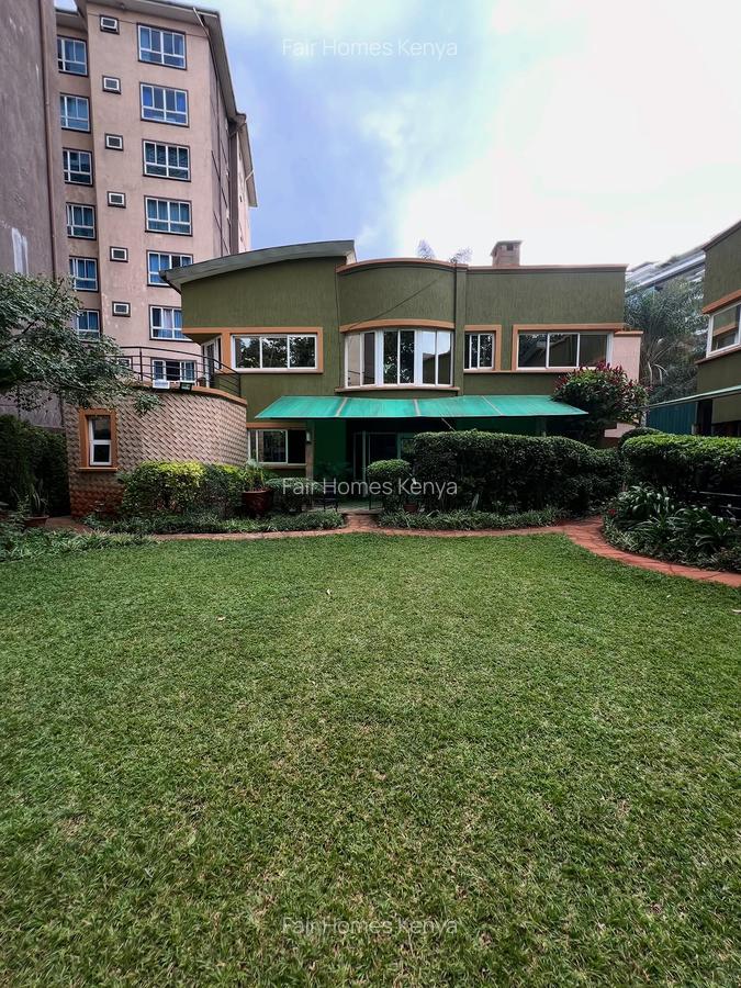 4 Bed Townhouse with En Suite at Riverside Drive - 1