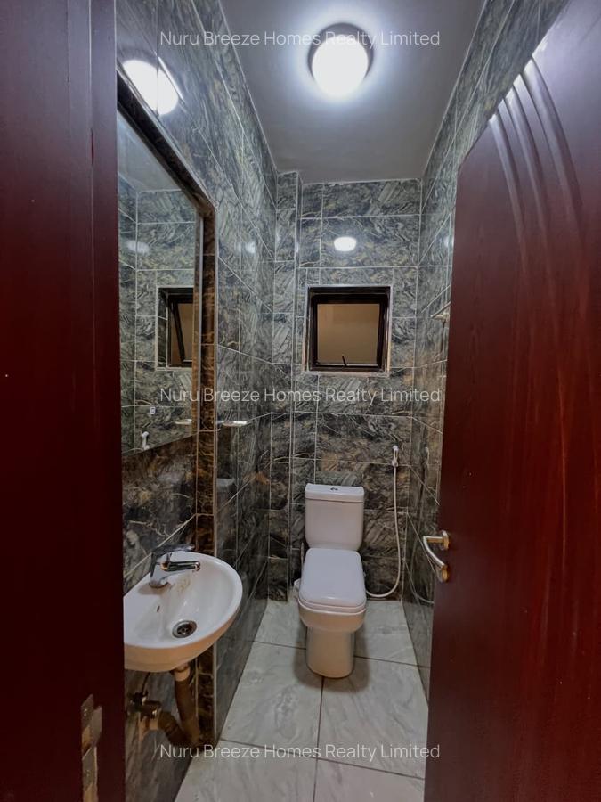 5 Bed Townhouse with En Suite in Lavington - 9