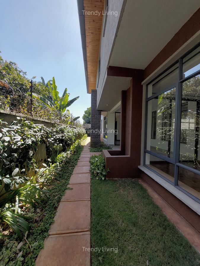 5 Bed Townhouse with En Suite in Lavington - 7