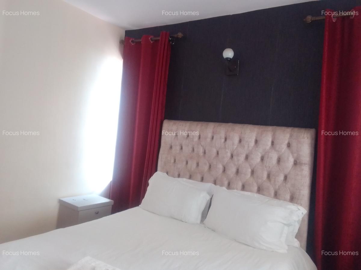 2 Bed Apartment with En Suite in Lavington - 6