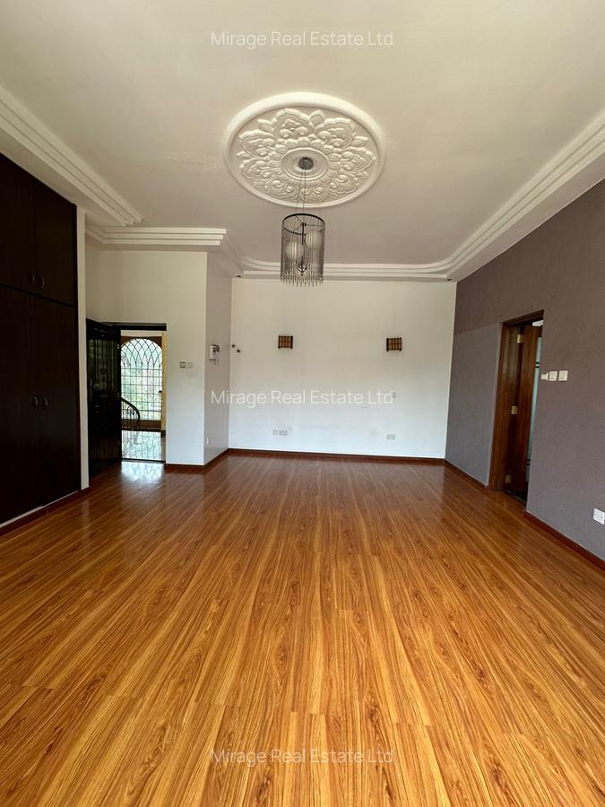 6 Bed House with En Suite in Nyari - 8