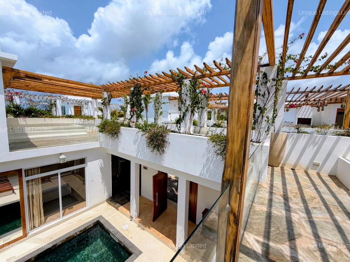 3 Bed Villa with En Suite in Watamu - 6