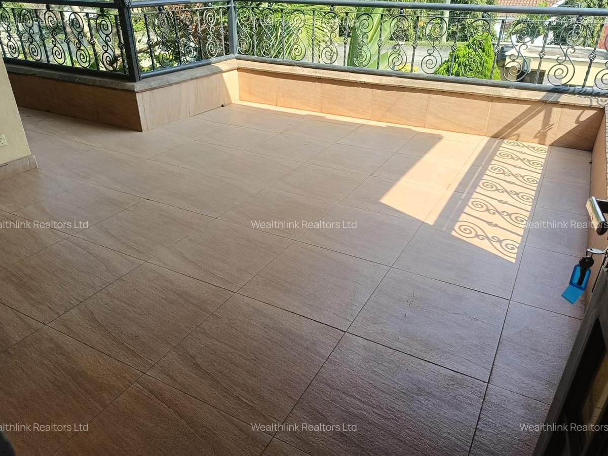 4 Bed House with En Suite at Runda - 10