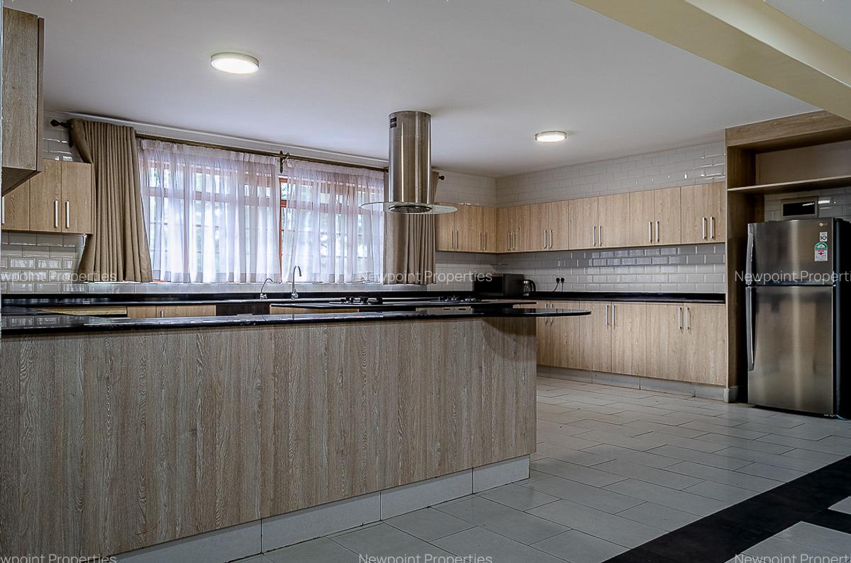 4 Bed House with En Suite in Karen - 5