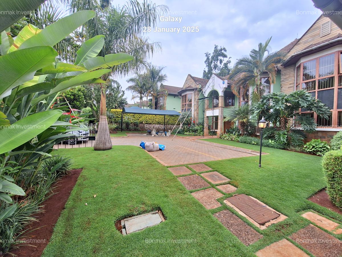 5 Bed Townhouse with En Suite at Runda Park Estate - 10