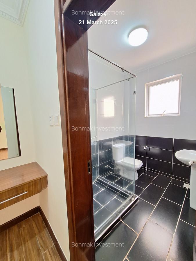 3 Bed Apartment with En Suite at Brookside Drive - 17