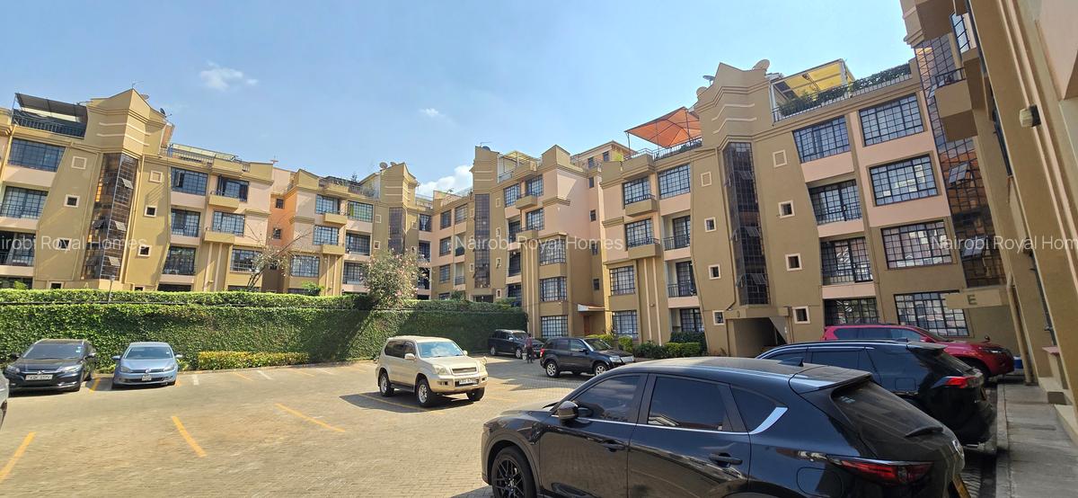 2 Bed Apartment with En Suite at Riverside Drive - 2