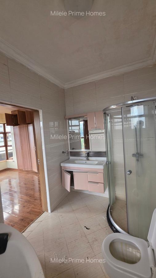 Serviced 3 Bed Apartment with En Suite at Kileleshwa - 11