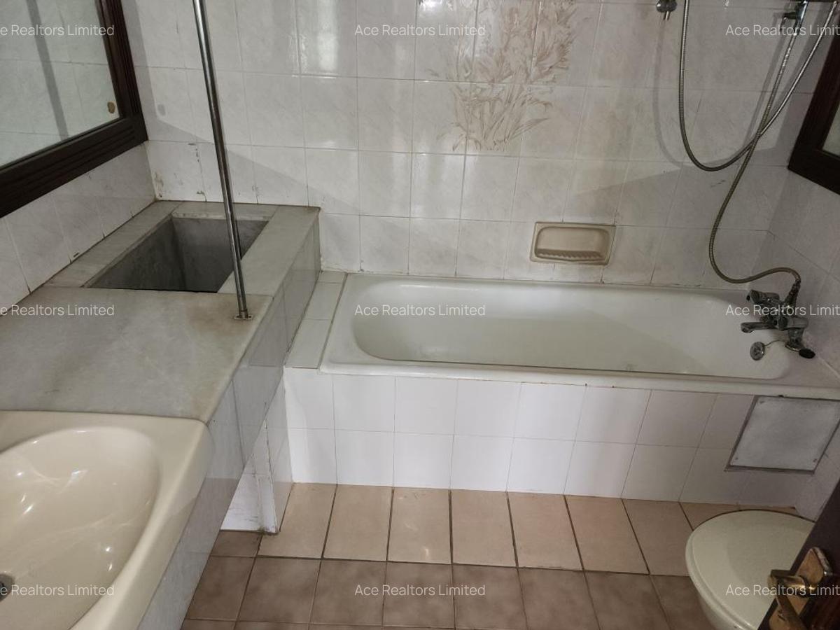 5 Bed House with En Suite at Muthaiga - 16
