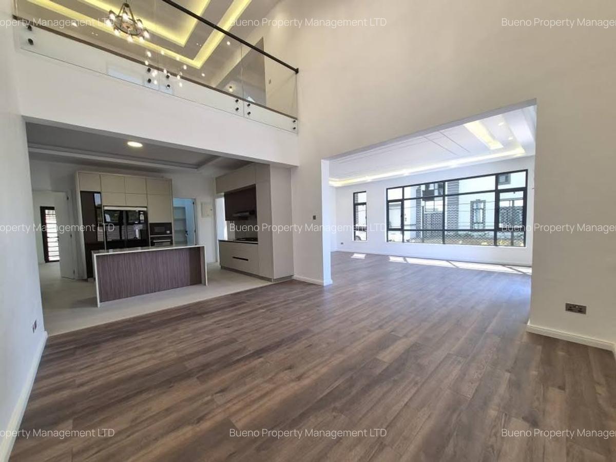 5 Bed Townhouse with Swimming Pool in Lavington - 1