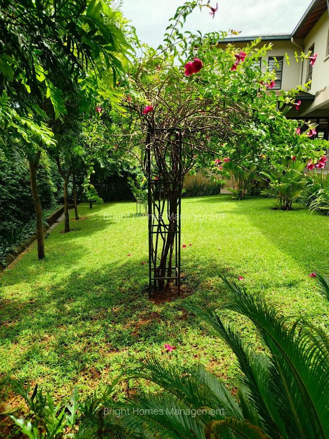 3 Bed House with En Suite in Rosslyn - 10