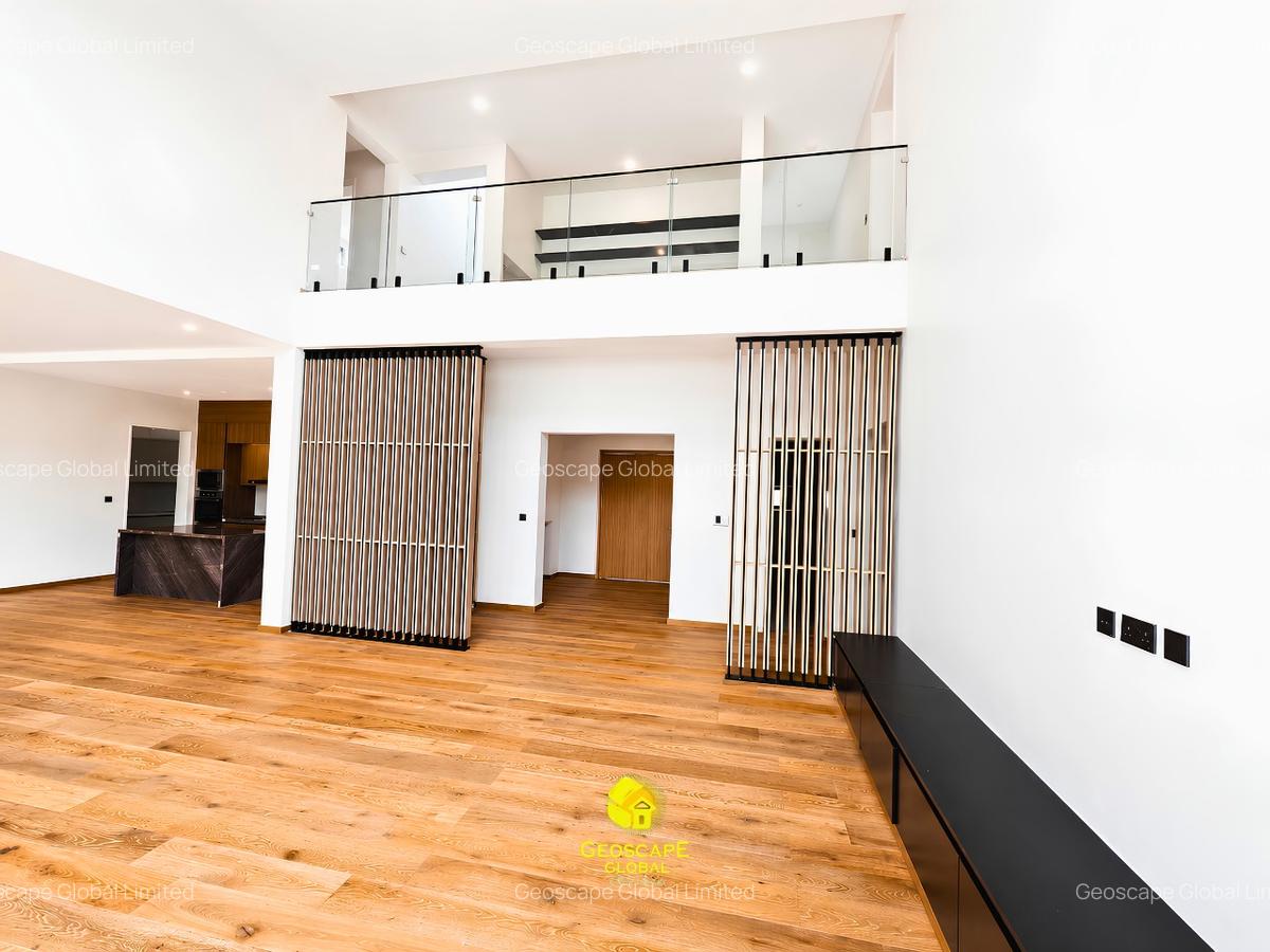 5 Bed House with En Suite in Runda - 5