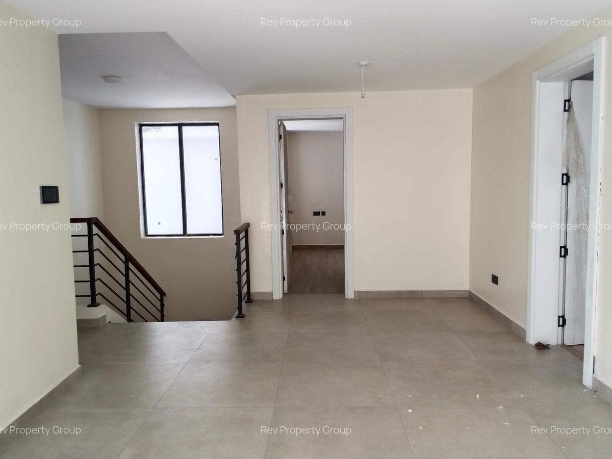 4 Bed Apartment with En Suite in Westlands Area - 10