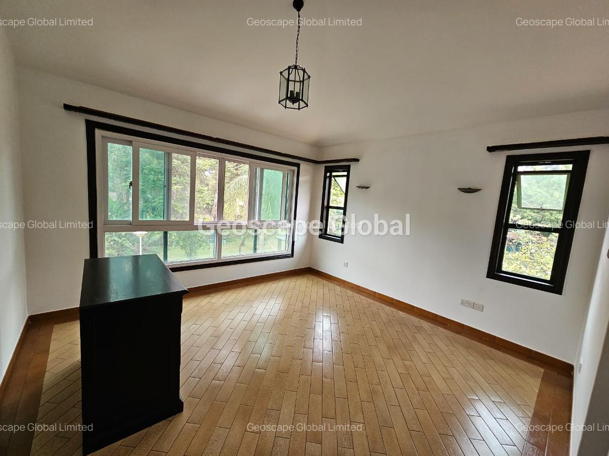 4 Bed Townhouse with En Suite in Spring Valley - 5