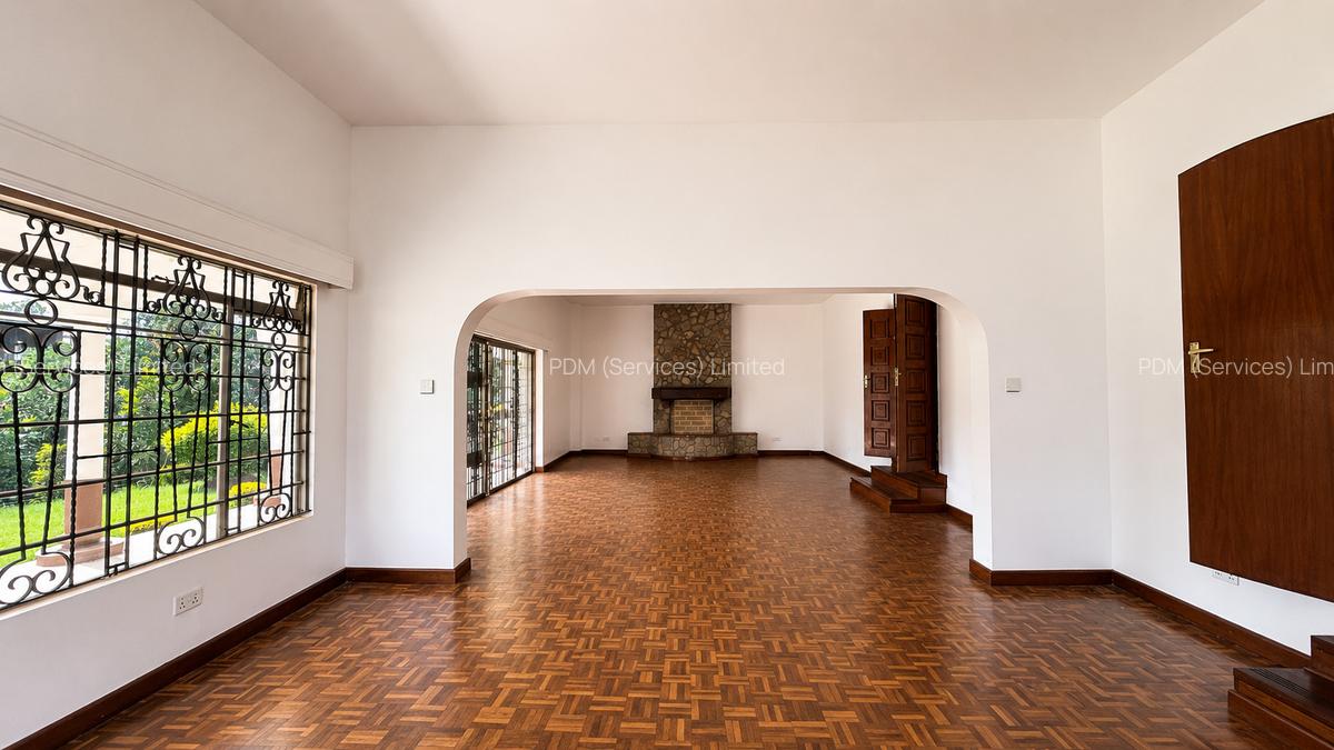 Commercial Property with Parking in Gigiri - 4
