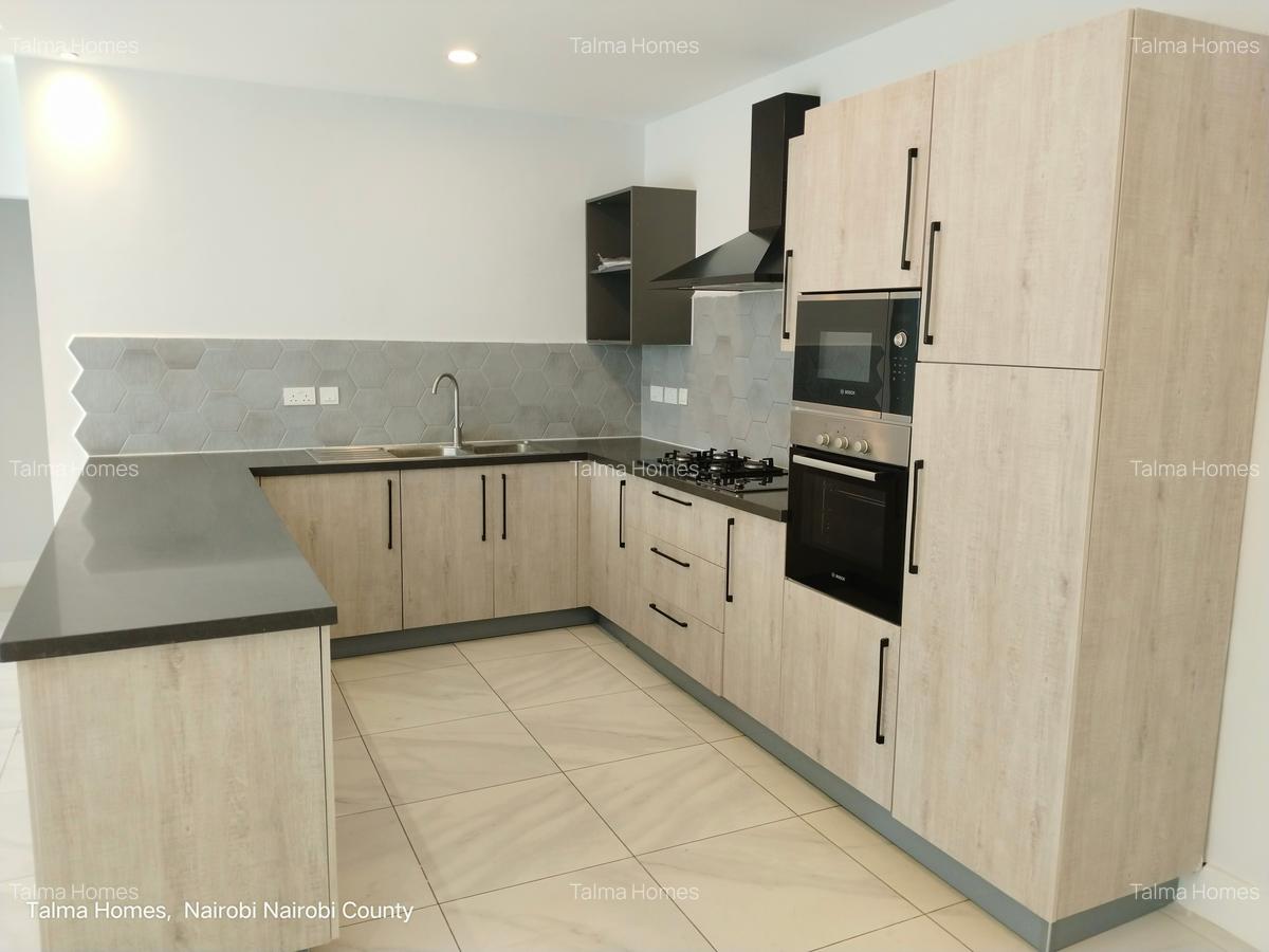 3 Bed Apartment with En Suite in Westlands Area - 5