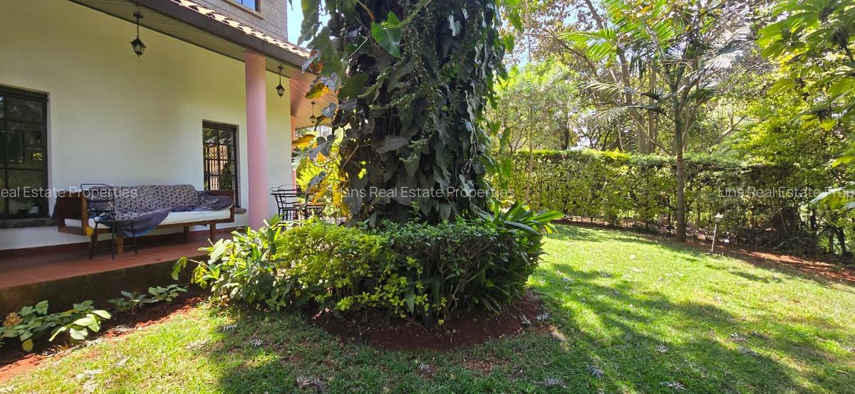 4 Bed Townhouse with En Suite in Spring Valley - 3