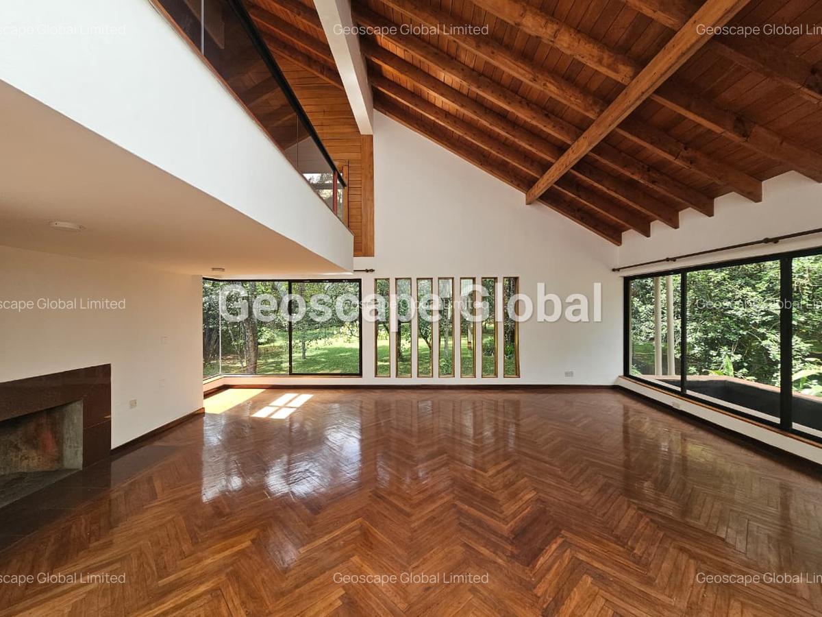 5 Bed House with En Suite in Spring Valley - 4