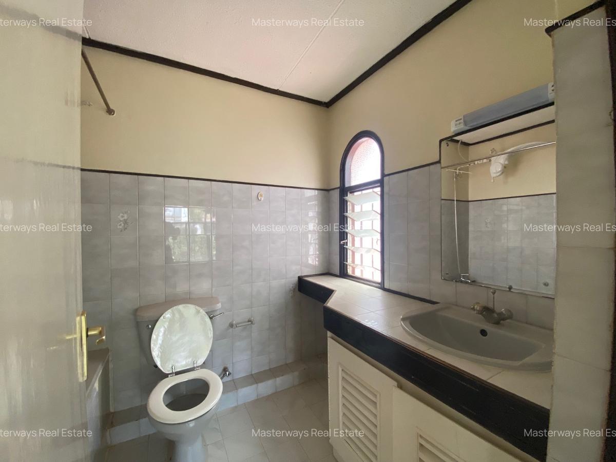 4 Bed Townhouse with En Suite in Kileleshwa - 10