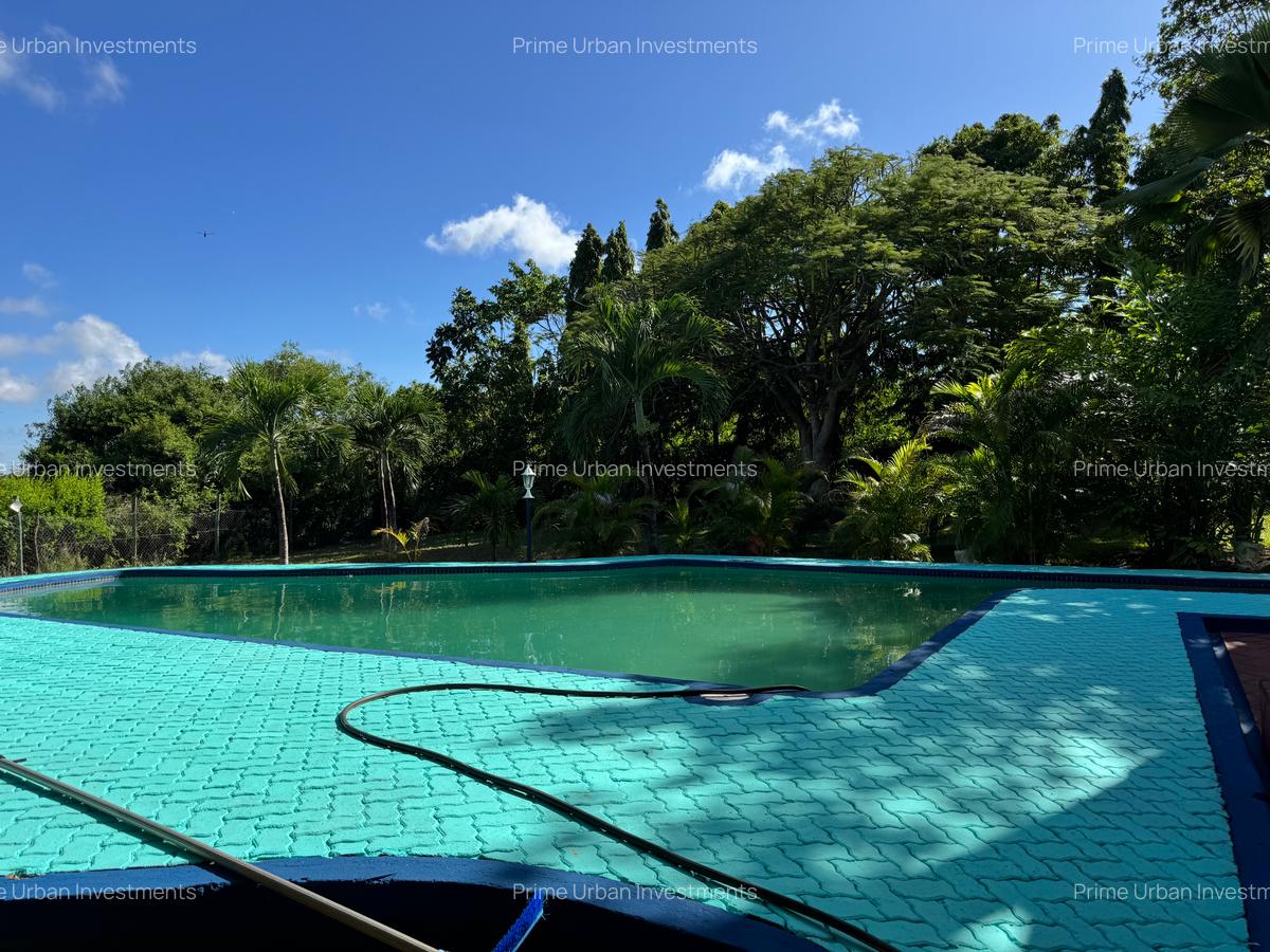 4 Bed House with En Suite at Mtwapa Creek Aloo Drive - 15