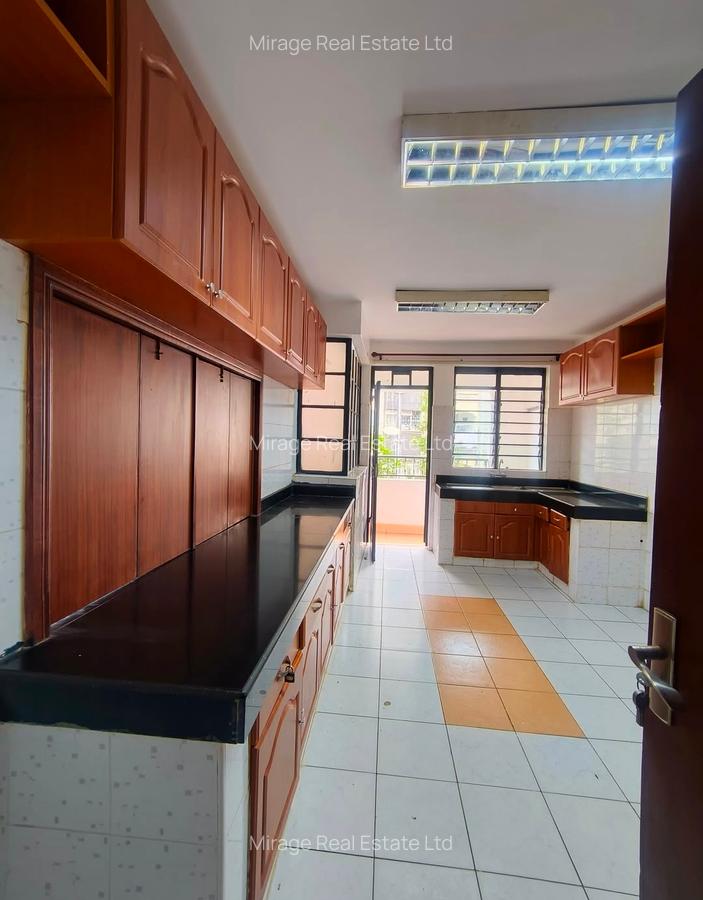 3 Bed Apartment with En Suite in Kileleshwa - 13
