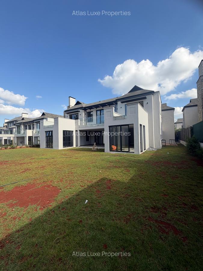 4 Bed Villa with En Suite in Runda - 1