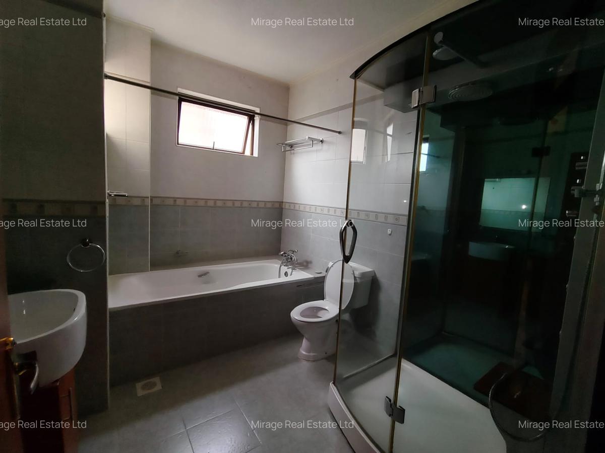 3 Bed Apartment with En Suite in Kilimani - 12