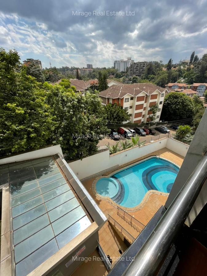 3 Bed Apartment with En Suite in Riverside - 18