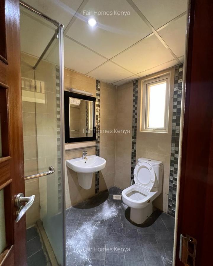 5 Bed Townhouse with En Suite at Convent Drive - 15